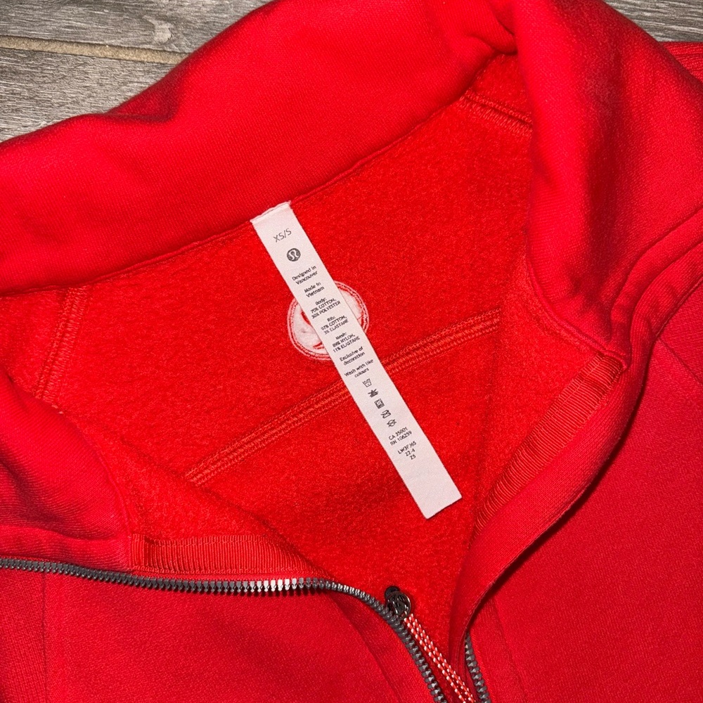 Lululemon Scuba Funnel-Neck Half Zip - Picture 2 of 2